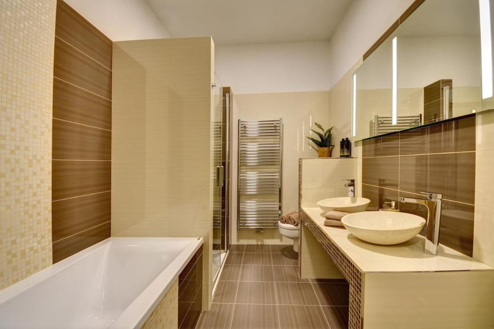 Bathroom, Bath