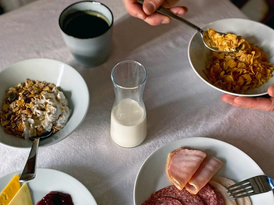 Food and drinks, Food, Breakfast, Continental breakfast, Drinks