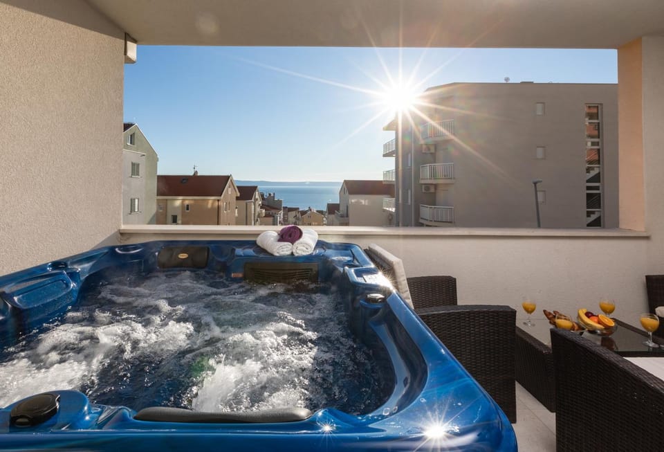 Luxury apartman SKY with sea view and whirlpool Apartment in Makarska