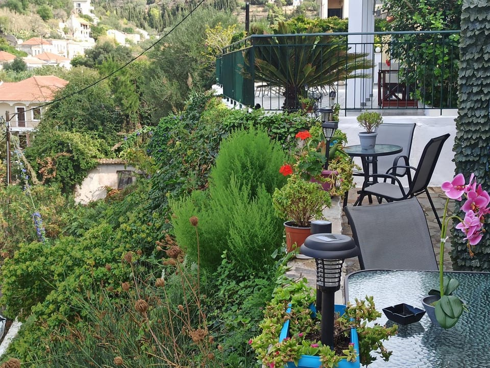 Natural landscape, Balcony/Terrace, Balcony/Terrace, Landmark view