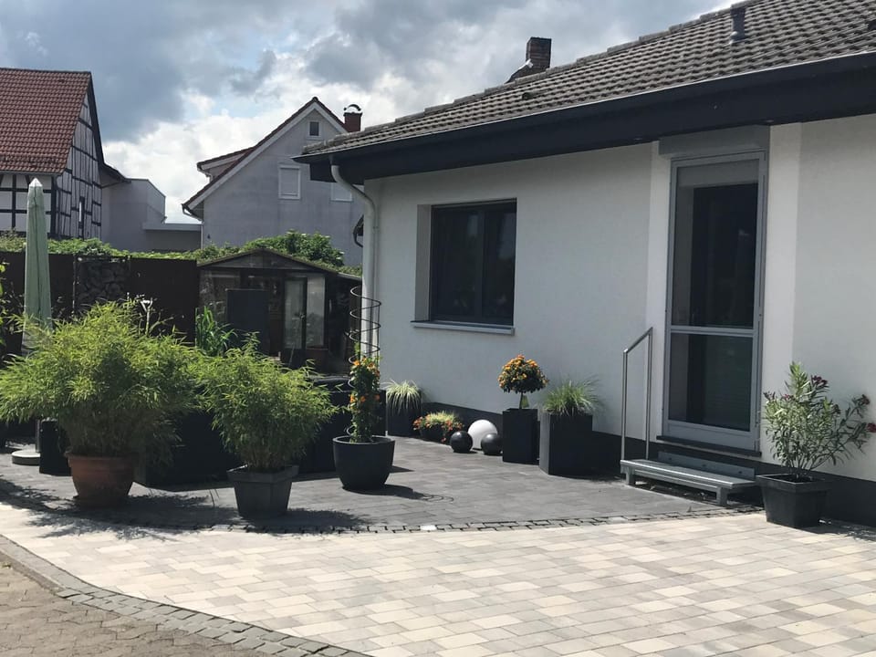 Property building, Facade/entrance