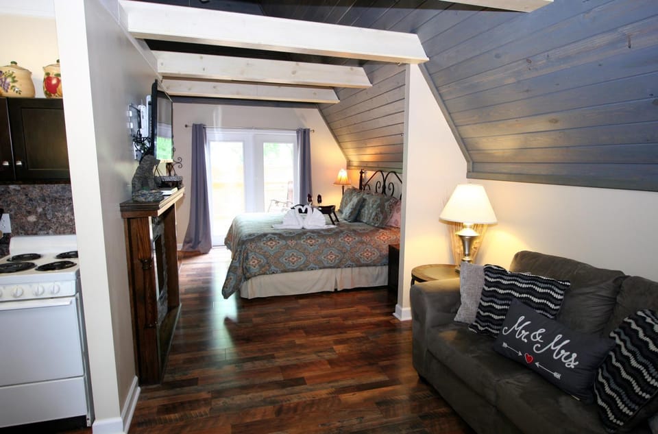Snuggle Inn Chalet in Gatlinburg
