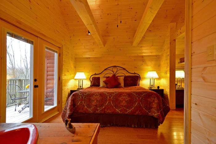 LOST in LOVE Chalet in Gatlinburg