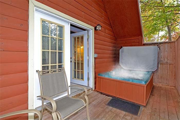 LOST in LOVE Chalet in Gatlinburg