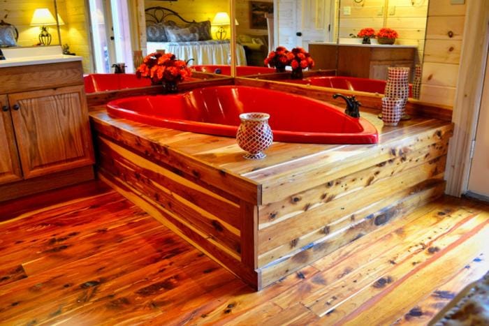 Mountain Love Nest Chalet in Gatlinburg