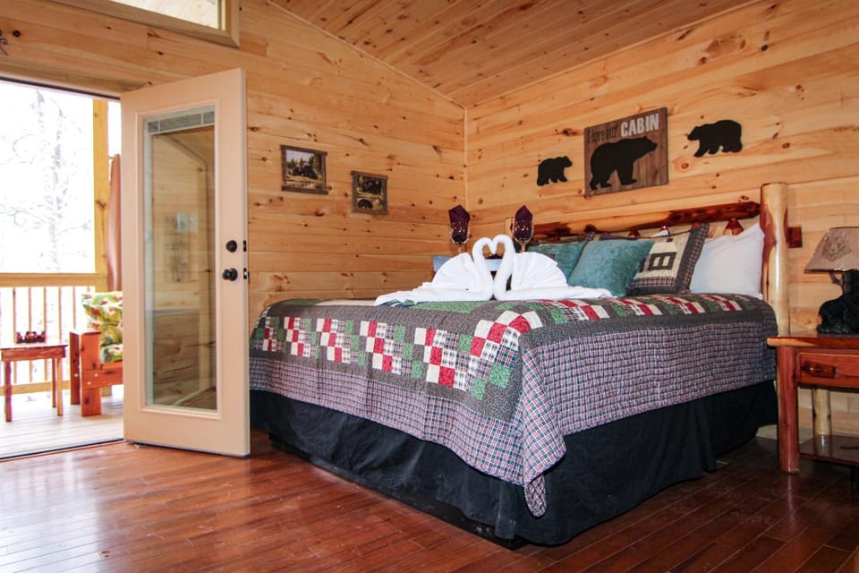 Endless Mountain Dreams Chalet in Gatlinburg