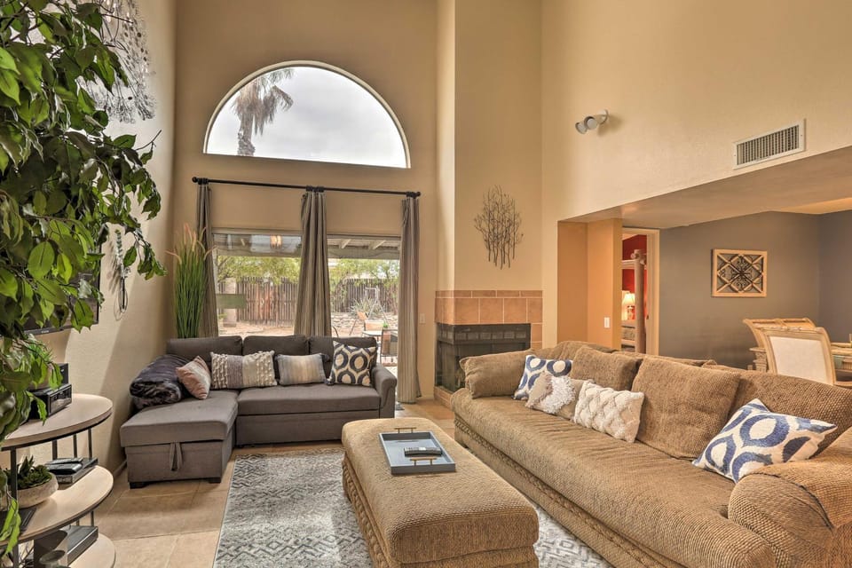 Dog-Friendly Tucson Home w/ Patio & Hot Tub House in Casas Adobes