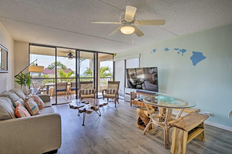 Downtown Kona Condo w/ Pool Access: Walk to Beach! House in Holualoa