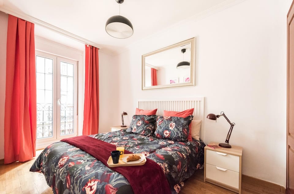 Bed, Photo of the whole room, Bedroom