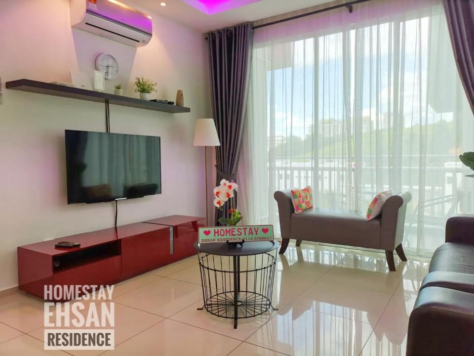 TV and multimedia, Living room, Seating area, air conditioner