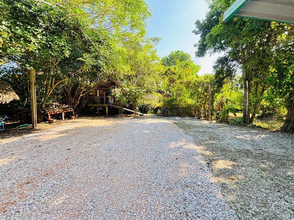บ้านริมเลปากประ Banrimlay Pakpra Vacation rental in Thailand