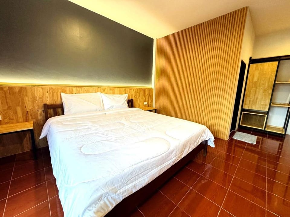 Bed, Photo of the whole room, Bedroom, wardrobe