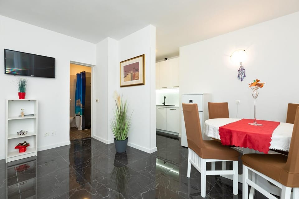 Dining area, air conditioner