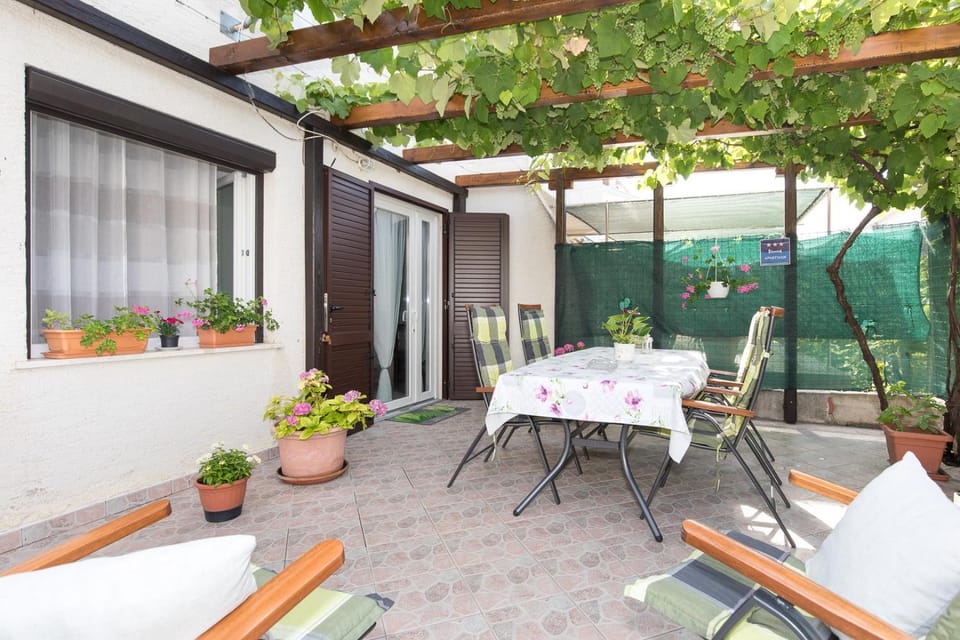 Balcony/Terrace, Dining area