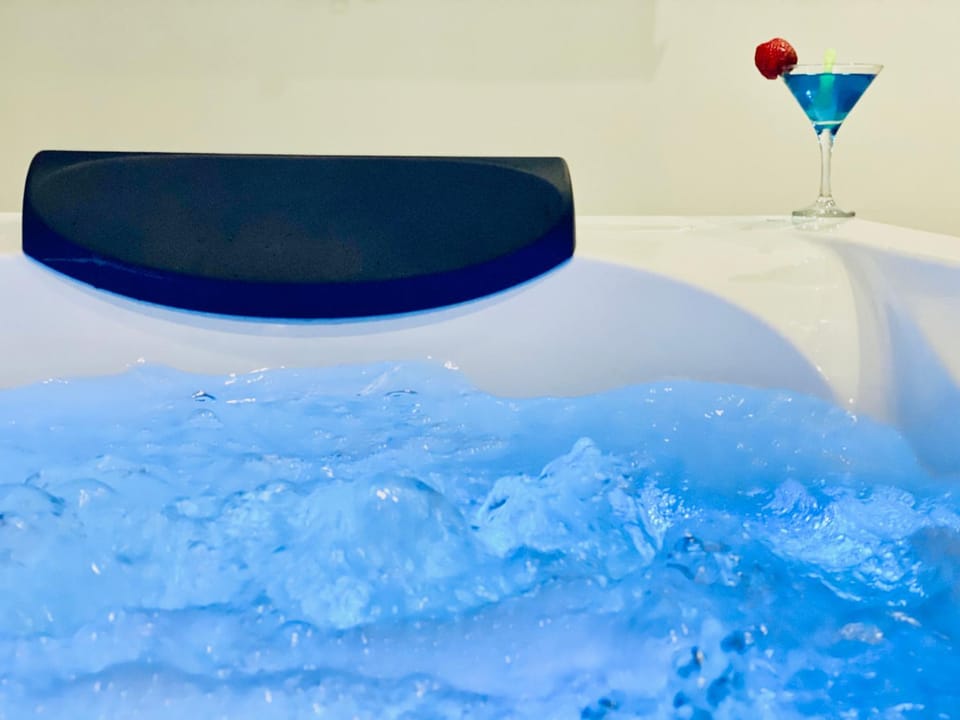 Bathroom, Bath