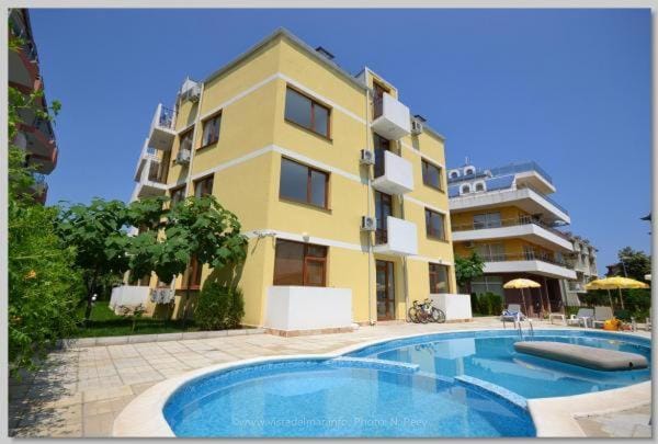Pool view, Swimming pool, Swimming pool