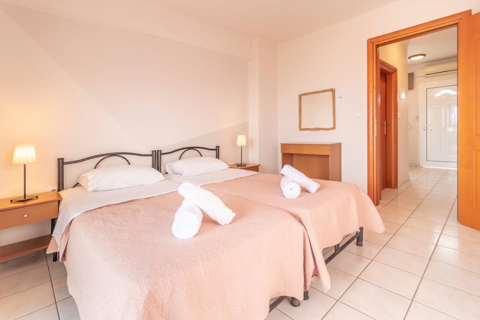PROPERSTAY 107 - Villa Sea View Polychrono Apartment in Halkidiki
