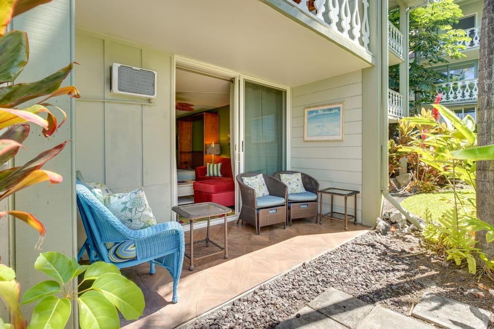 Oceanfront Kailua-Kona Islander Studio w/ Lanai! House in Holualoa