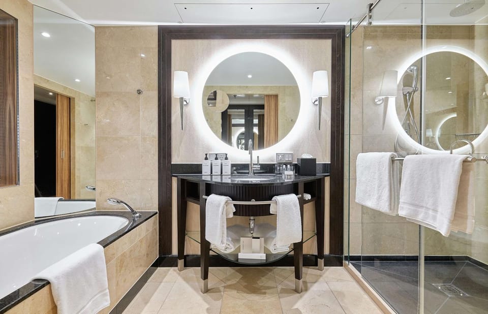 Shower, Bathroom, Bath, towels
