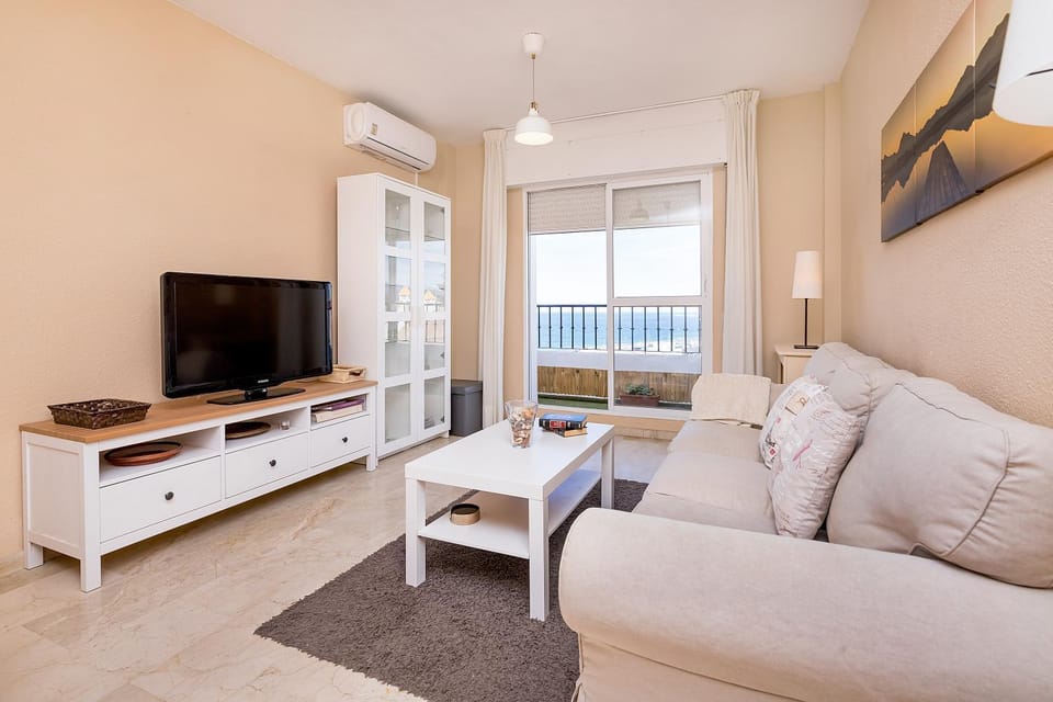 Sunshine Balcony- La Caleta Apartment in Axarquía