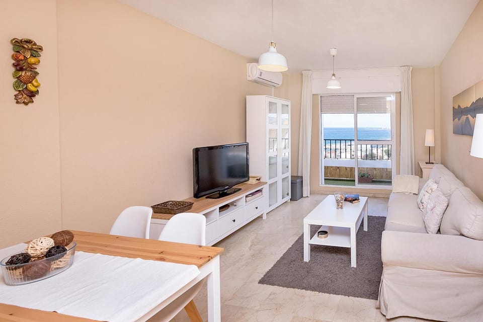 Sunshine Balcony- La Caleta Apartment in Axarquía