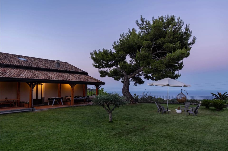 Property building, Garden, Garden view