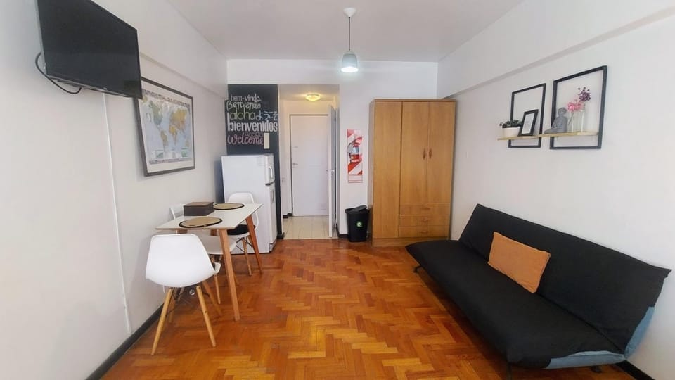 TV and multimedia, Living room, Seating area, wardrobe