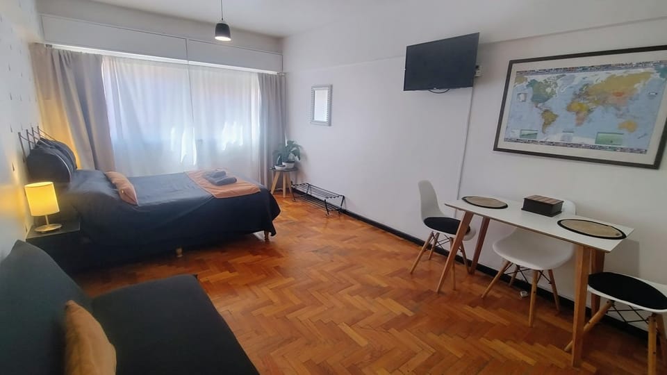 TV and multimedia, Dining area, Bedroom