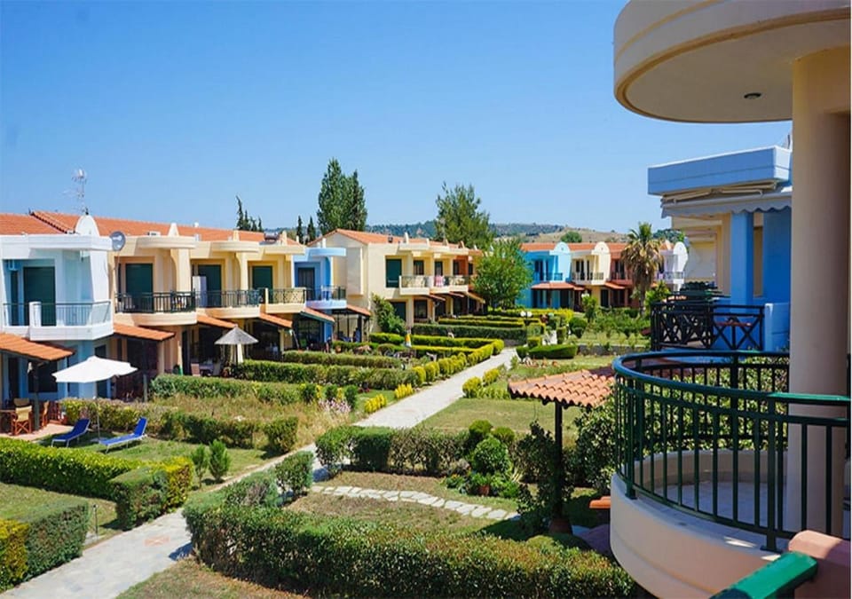 Balcony/Terrace, Garden view