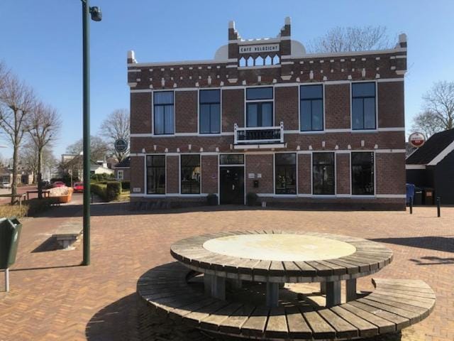 Veldzicht Metslawier Bed and Breakfast in Friesland, Netherlands