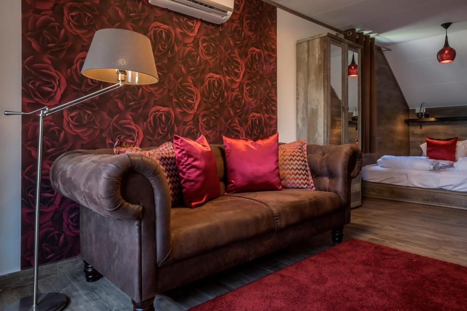 Seating area, Bedroom