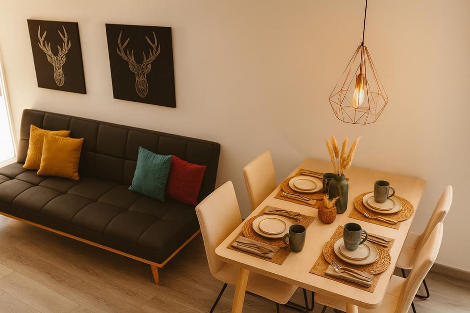 Living room, Dining area