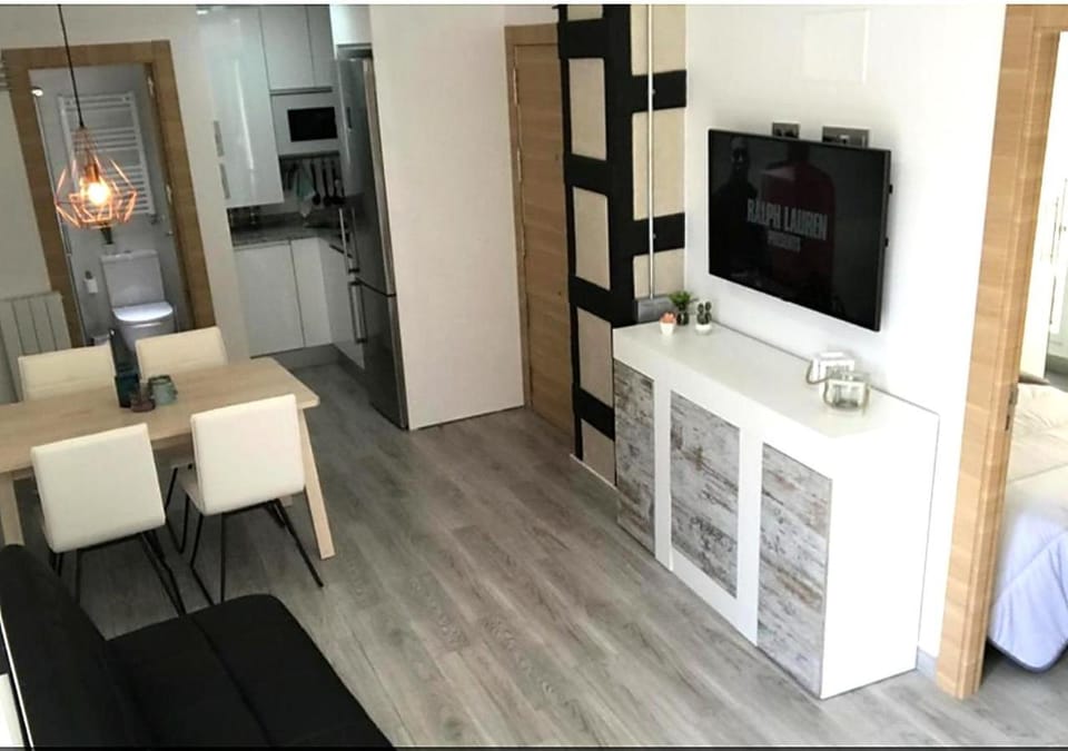 TV and multimedia, Dining area