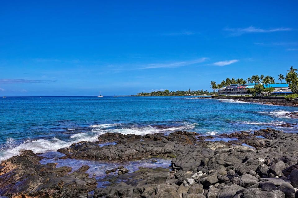Kona Condo w/ View, Walk to Beach & Restaurants House in Holualoa