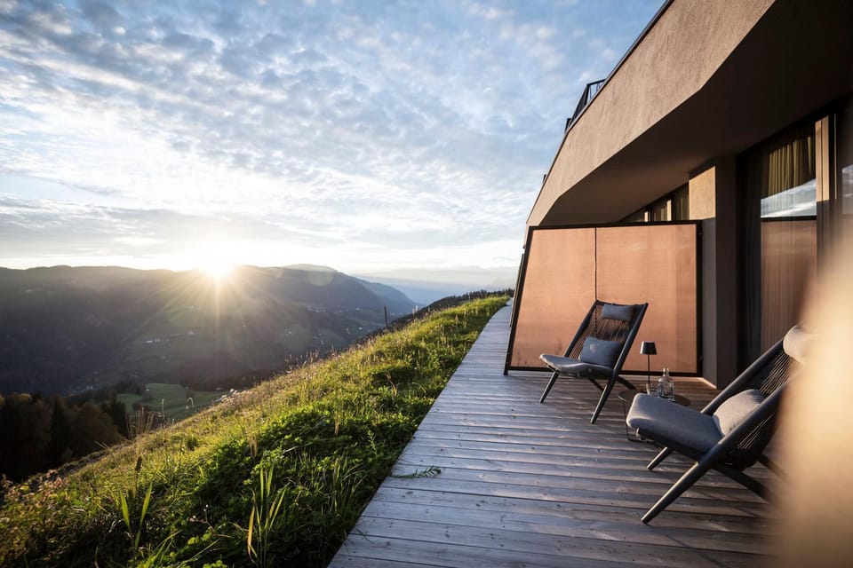 Balcony/Terrace, Balcony/Terrace, Mountain view, Sunset