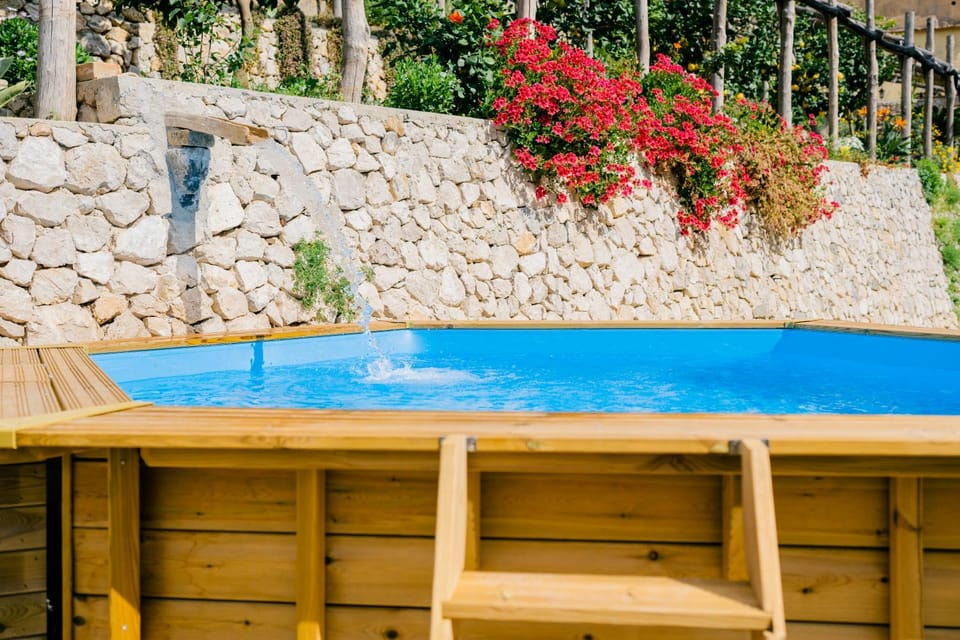 Swimming pool, Swimming pool