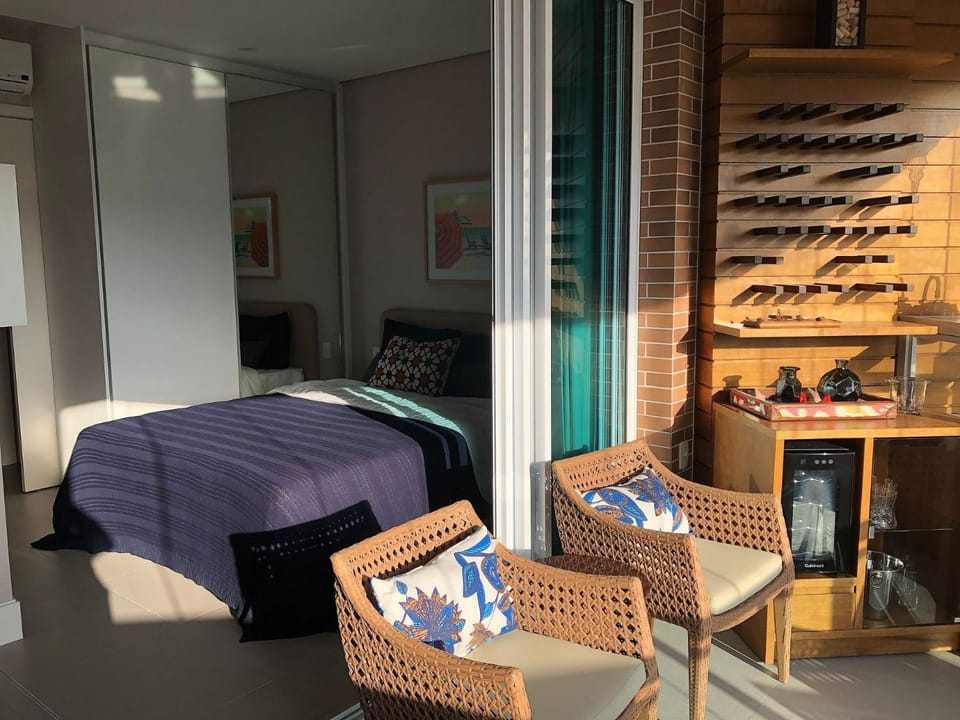 Balcony/Terrace, Photo of the whole room, Decorative detail, Bedroom