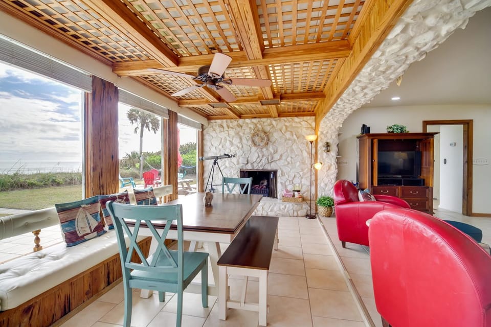 Beachfront Home Fire Pit Hammock Lots of Amenities House in Florida