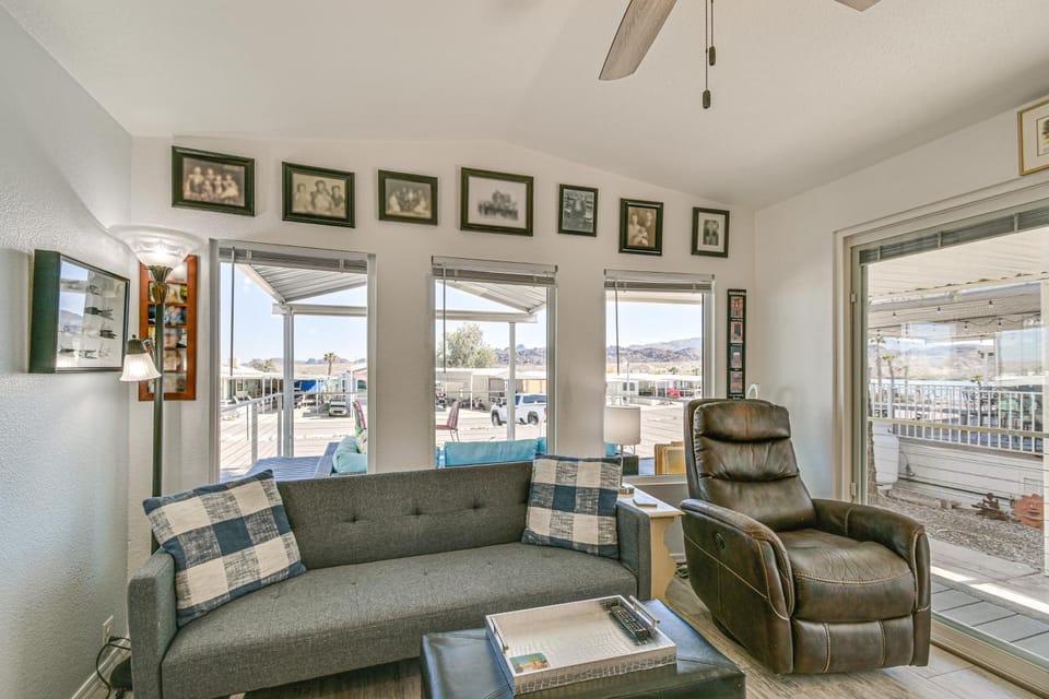 Steps to Beach: Lake Havasu City Home w/ Grill! House in Lake Havasu City