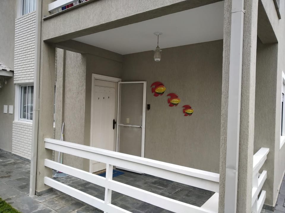 Apartamento térreo em maranduba com ar condicionado Apartment in Ubatuba
