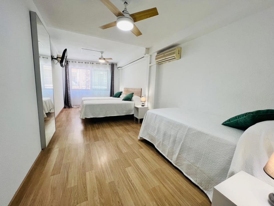 Bed, Photo of the whole room, Bedroom, Swimming pool, fireplace, air conditioner