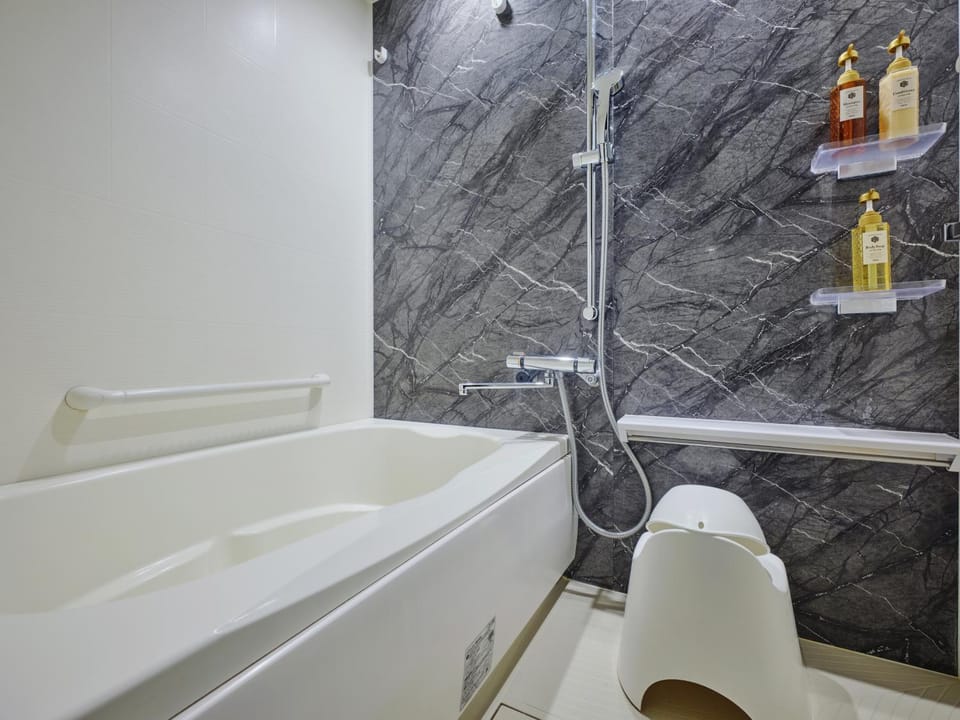 Bathroom, Bath