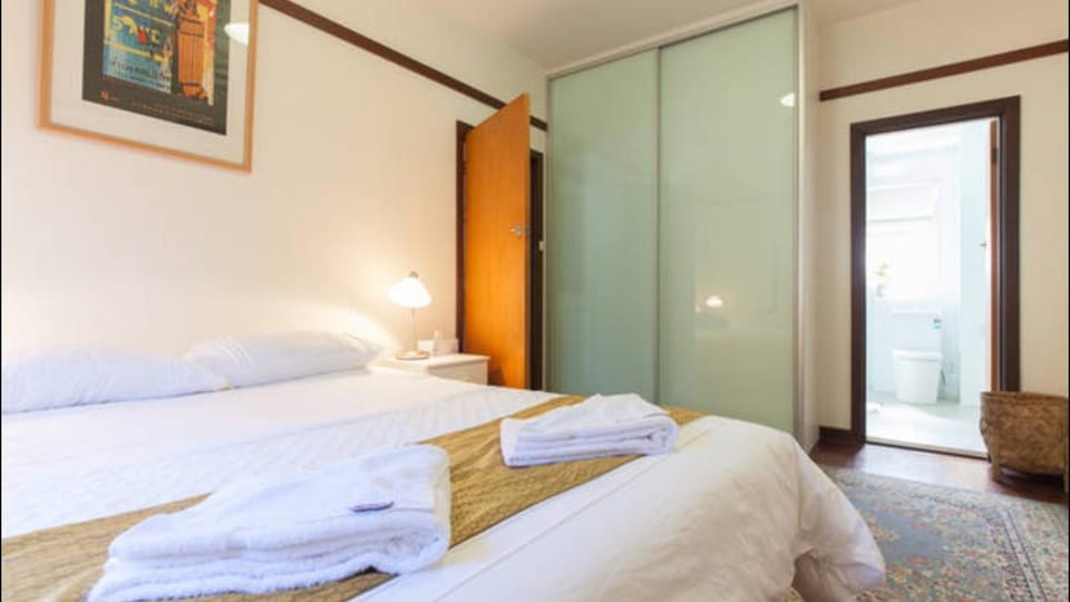 B4 Crawley Apartment 1 BRM & Sleepout near UWA Apartment in Nedlands