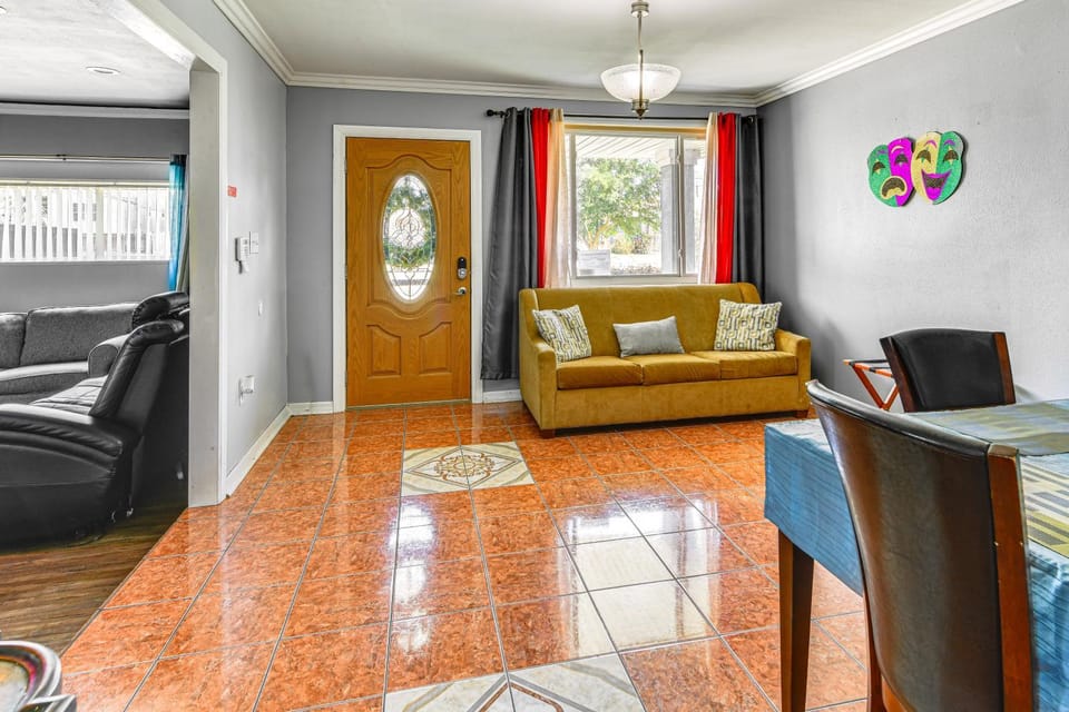 5 Mi to French Quarter: NOLA Getaway w/ Patio! House in New Orleans