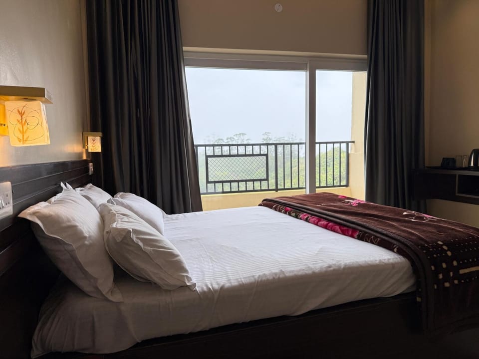 Bed, View (from property/room), Bedroom, Mountain view