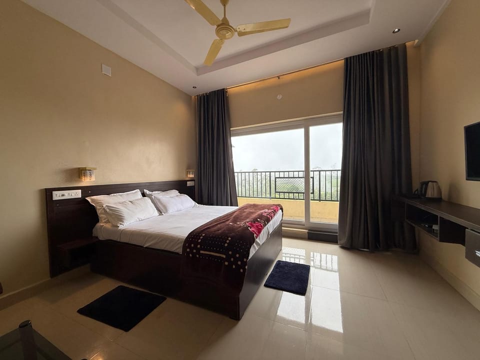 Bed, View (from property/room), Bedroom, Mountain view