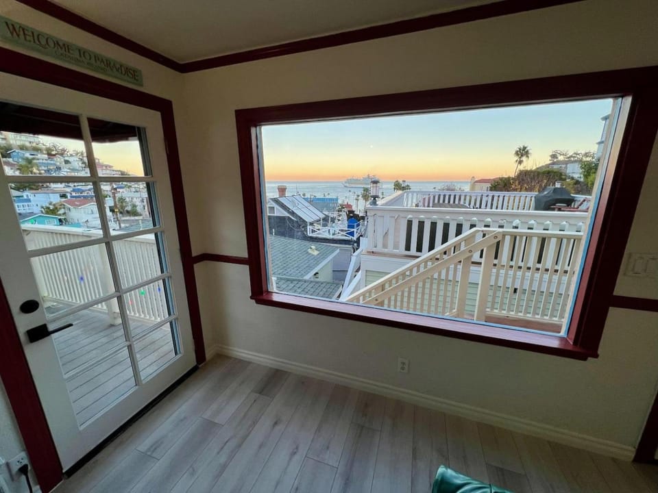 Catalina Two Bedroom View Home House in Avalon