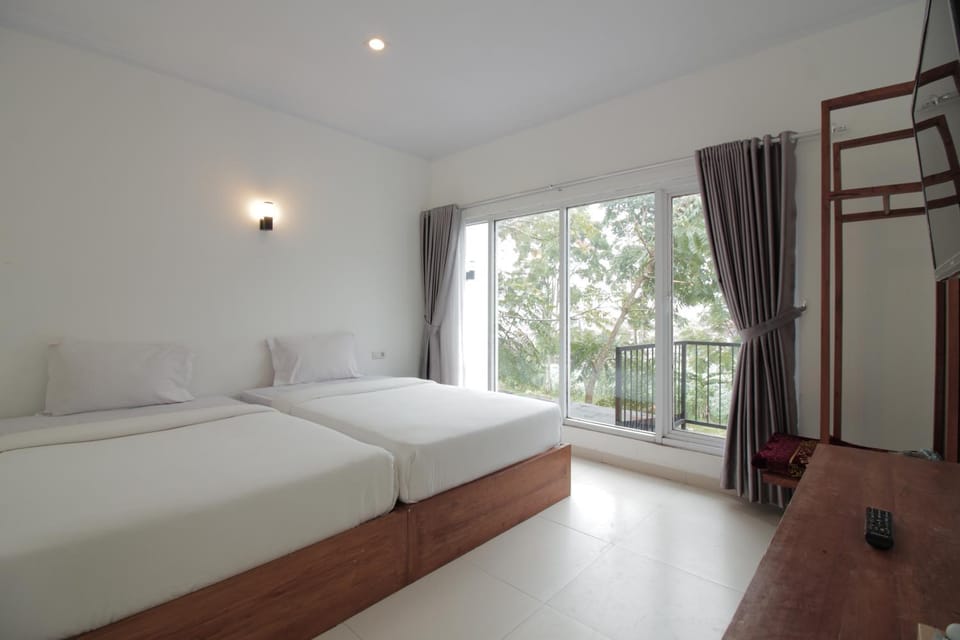 Tibrae Homestay Syariah Vacation rental in Lembang