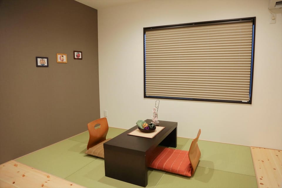 Living room, Photo of the whole room, Seating area