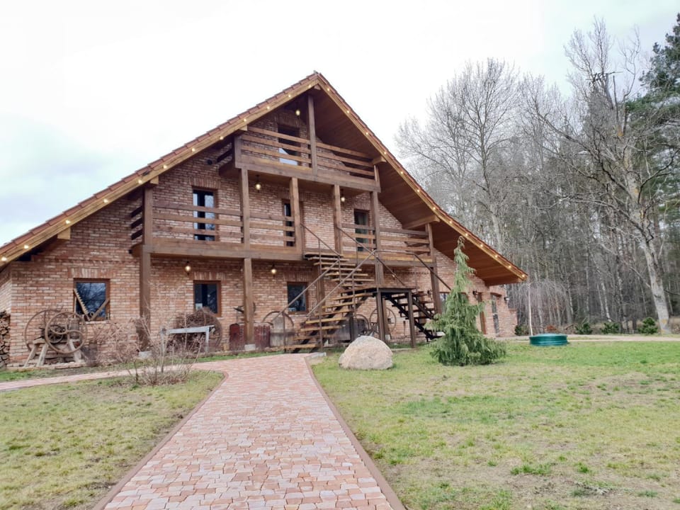 Property building, Patio, Restaurant/places to eat, Facade/entrance, Garden, Balcony/Terrace, Banquet/Function facilities